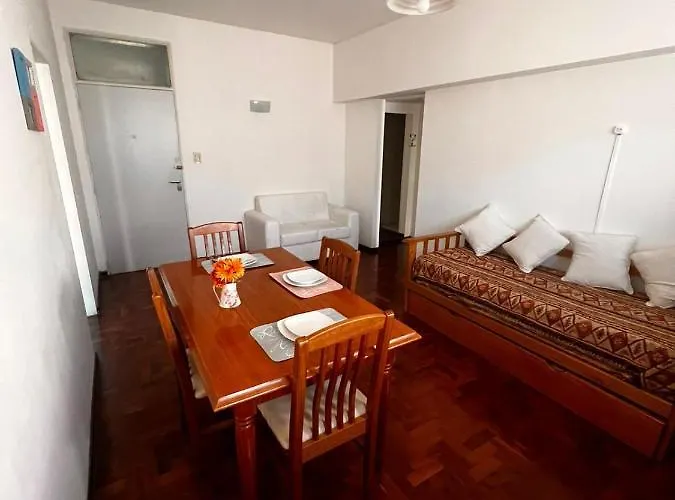Departamento En 9 De Julio Y Peatonal- Nuevo Con Cochera Propia